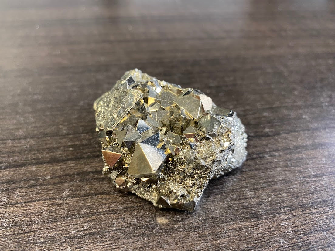 Pyrite Cluster – Octahedron Formation