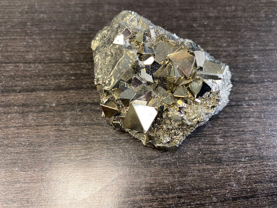 Pyrite Cluster – Octahedron Formation