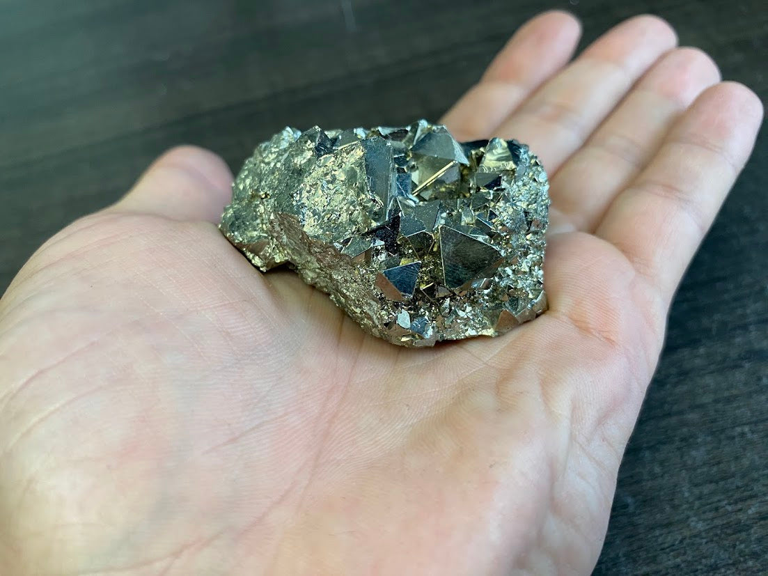 Pyrite Cluster – Octahedron Formation