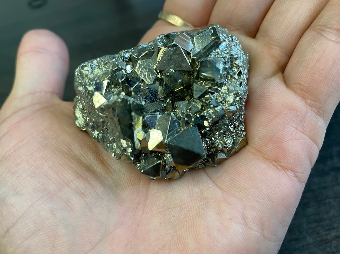 Pyrite Cluster – Octahedron Formation