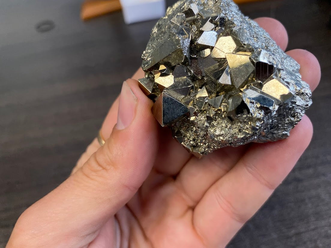 Pyrite Cluster – Octahedron Formation