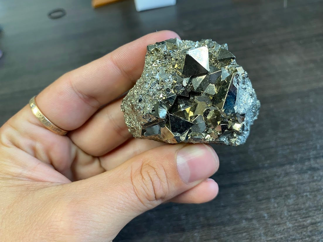 Pyrite Cluster – Octahedron Formation