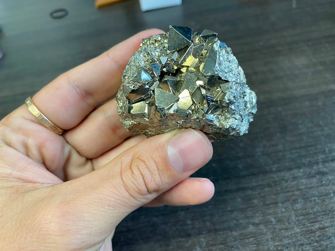 Pyrite Cluster – Octahedron Formation