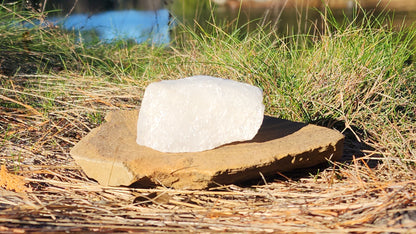 Solidarity Stone Lamp