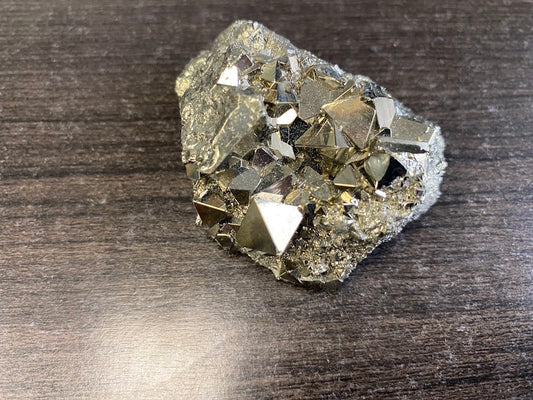 Pyrite Cluster – Octahedron Formation