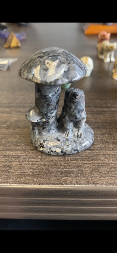 Yooperlite Wolf Carving
