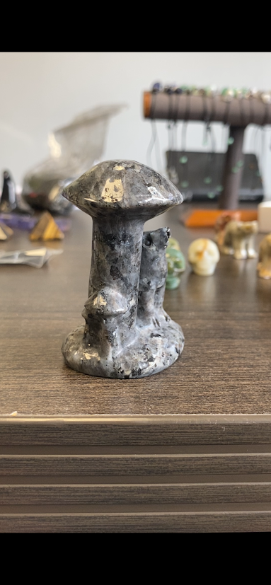 Yooperlite Wolf Carving