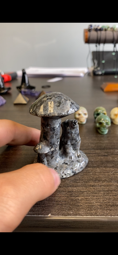 Yooperlite Wolf Carving
